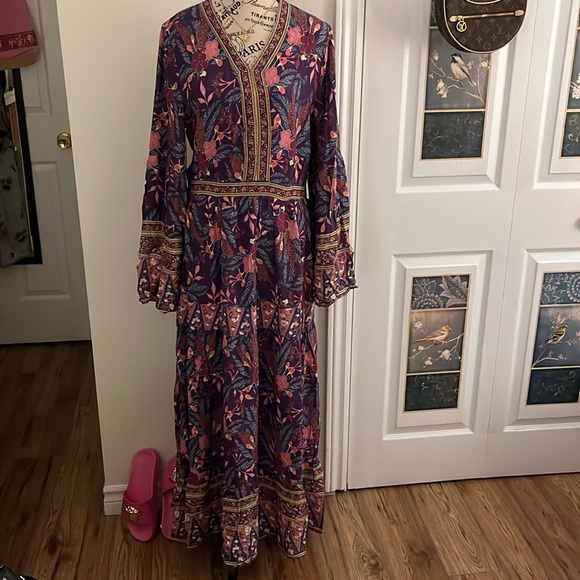 Dresses & Skirts - Boho vintage feel maxi dress